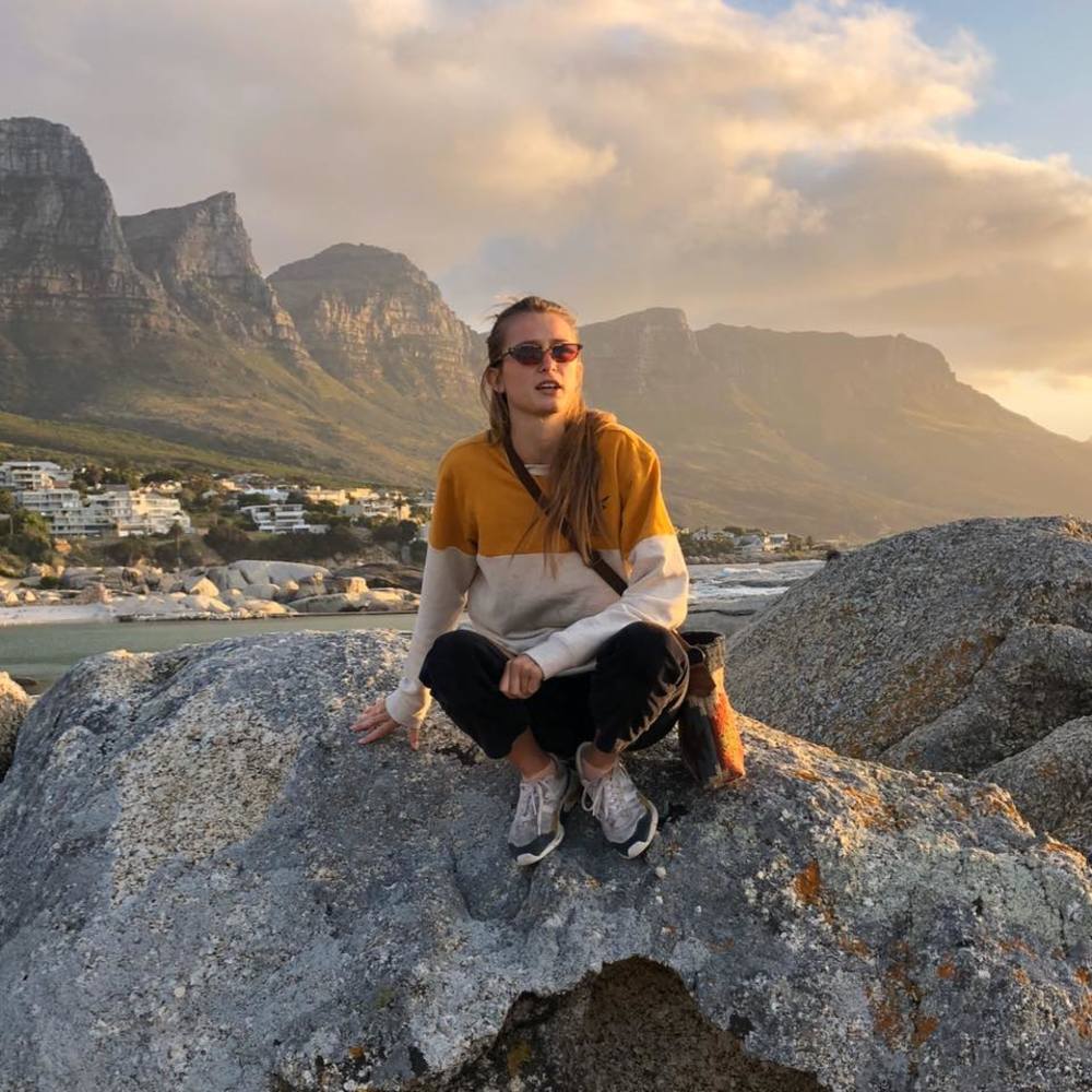 Meet your Posher, Izzy